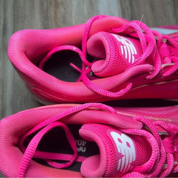 New Balance Pink Molded Softball Cleats Women’s Size 5.5 - Picture 9 of 10